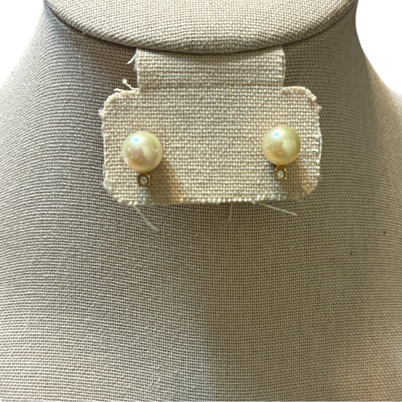 Dior Jewelry - Christian Dior Gold Pearl Stud Earrings